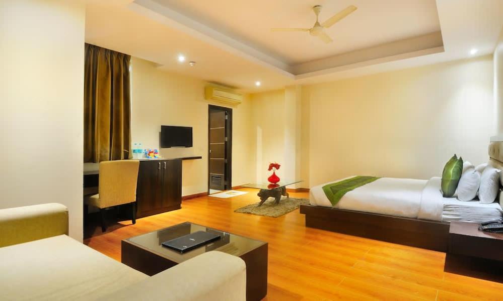 Zenith Hotel - Delhi Airport Nuova Delhi Esterno foto