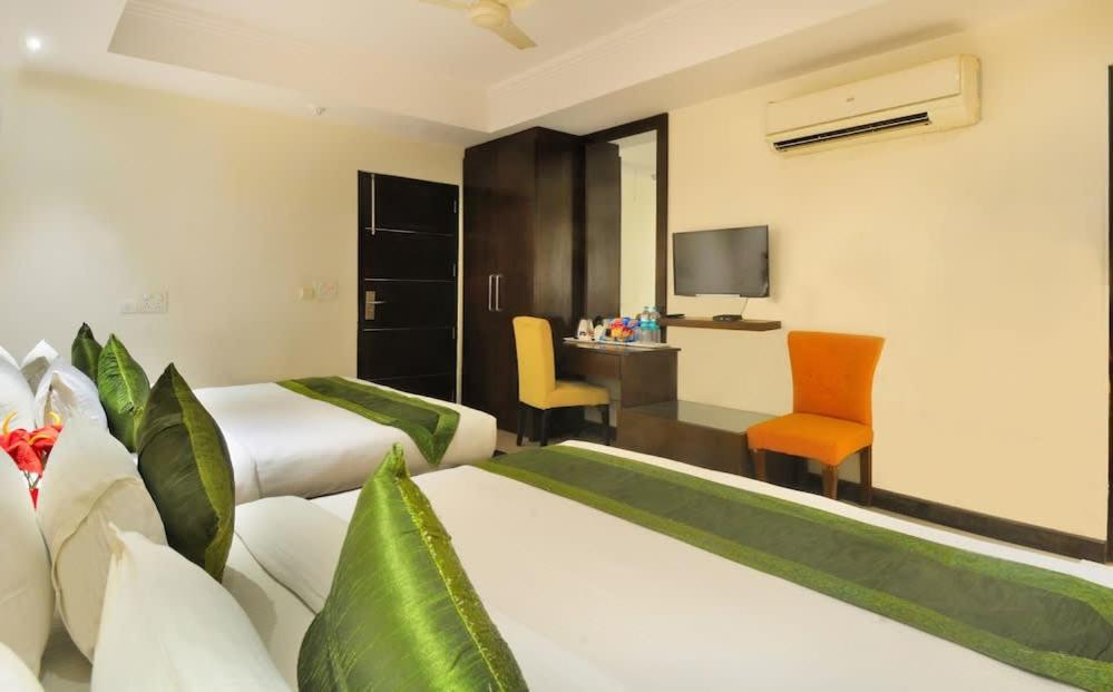 Zenith Hotel - Delhi Airport Nuova Delhi Esterno foto