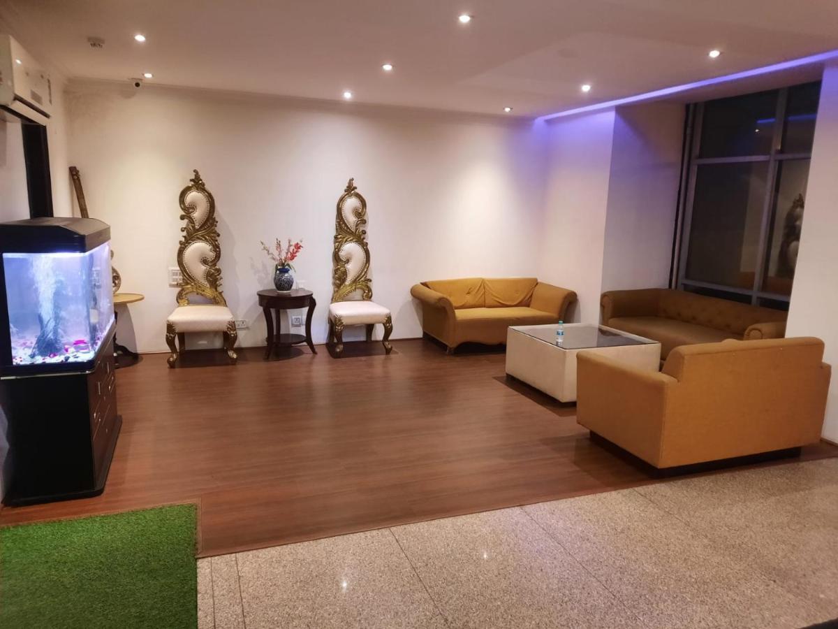 Zenith Hotel - Delhi Airport Nuova Delhi Esterno foto